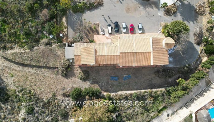 Te koop - Commercieel - Kantoor - Calpe - Calpe Centro