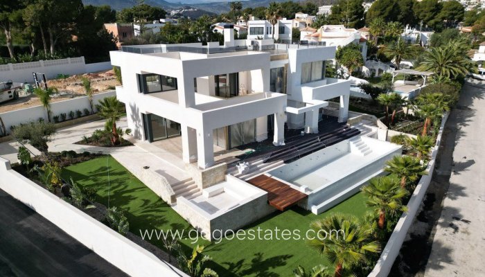 Te koop - Huis - Vrijstaande Villa - Benissa - Benissa Centro