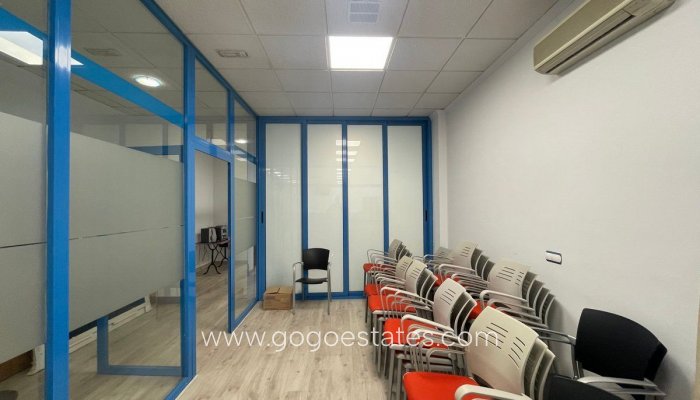 Te koop - Commercieel - Kantoor - Calpe - Calpe Centro