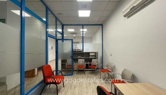 Te koop - Commercieel - Kantoor - Calpe - Calpe Centro