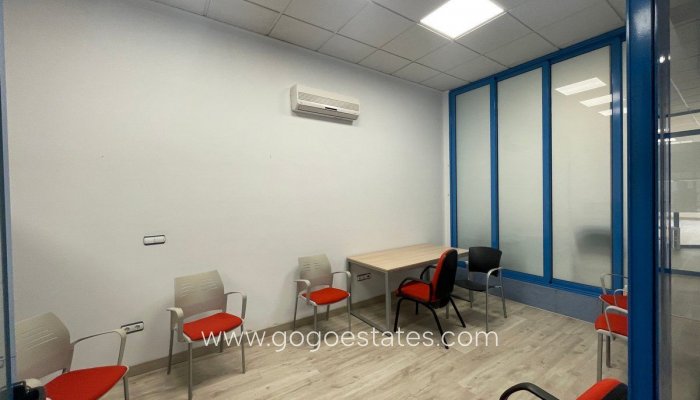 Te koop - Commercieel - Kantoor - Calpe - Calpe Centro