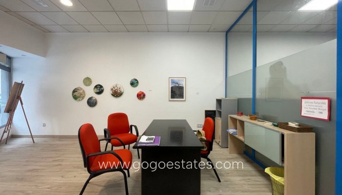 Te koop - Commercieel - Kantoor - Calpe - Calpe Centro