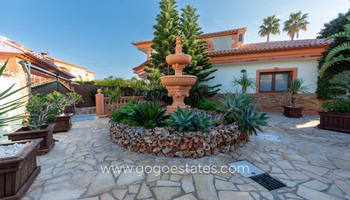 Te koop - Huis - Vrijstaande Villa - Calpe - Calpe Centro