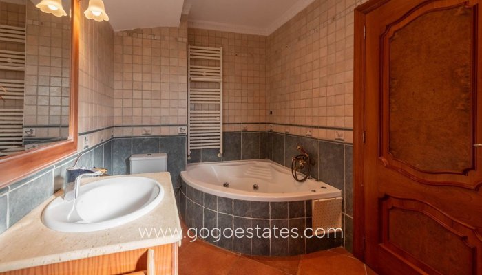 Te koop - Huis - Vrijstaande Villa - Calpe - Calpe Centro