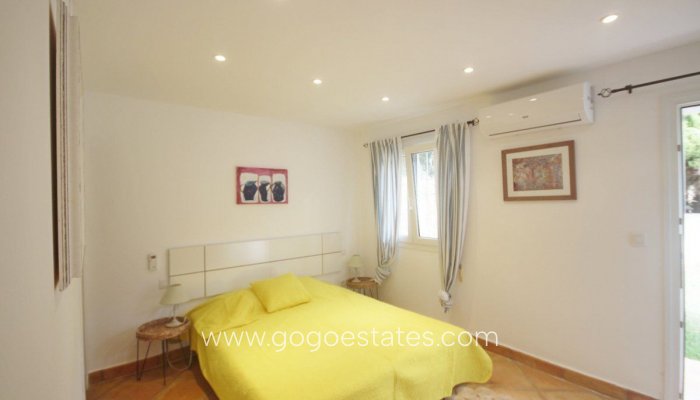 Wiederverkauf - Haus - Freistehende Villa - Teulada - Moraira