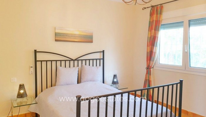 Wiederverkauf - Haus - Freistehende Villa - Teulada - Moraira