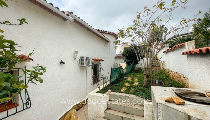 Te koop - Huis - Vrijstaande Villa - Algorfa - Montemar