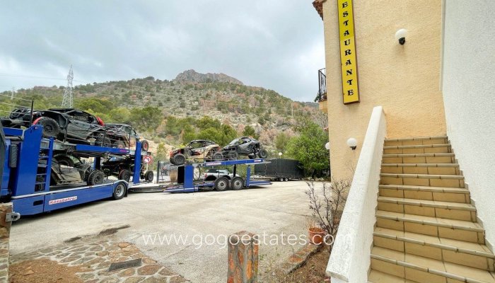 Te koop - Commercieel - Kantoor - Calpe - Calpe Centro