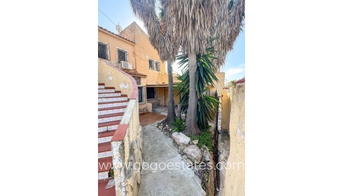 Te koop - Huis - Vrijstaande Villa - Calpe - Calpe Centro
