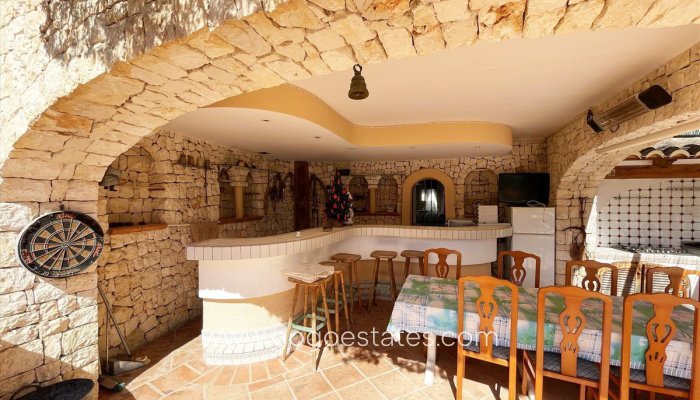 Te koop - Huis - Vrijstaande Villa - Benissa - Benissa Centro