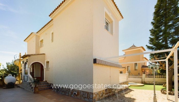 Te koop - Huis - Vrijstaande Villa - Calpe - Calpe Centro