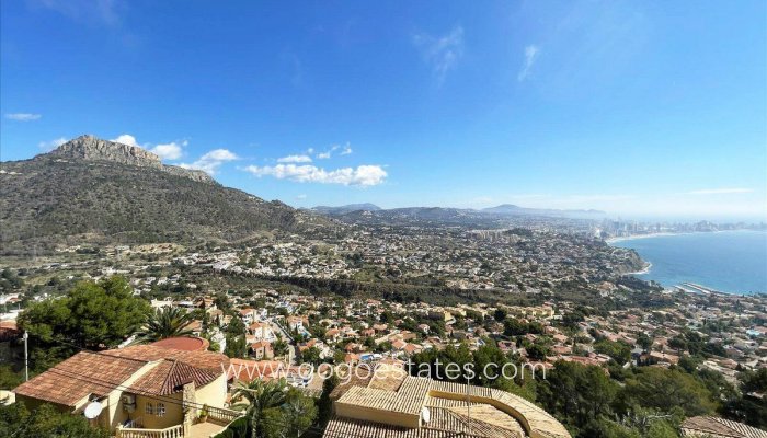 Te koop - Huis - Vrijstaande Villa - Calpe - Calpe Centro