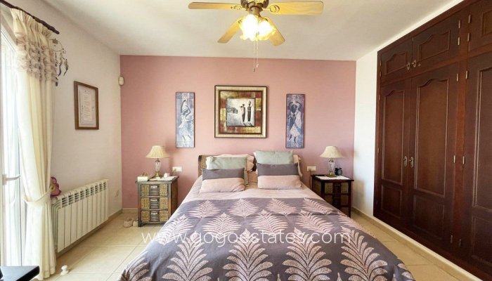 Te koop - Huis - Vrijstaande Villa - Calpe - Calpe Centro