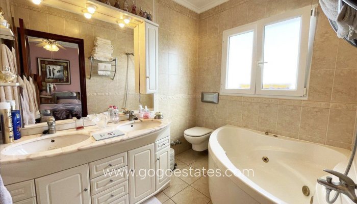 Te koop - Huis - Vrijstaande Villa - Calpe - Calpe Centro