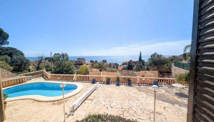 Te koop - Huis - Vrijstaande Villa - Calpe - Calpe Centro