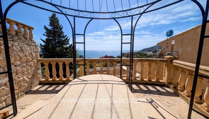 Te koop - Huis - Vrijstaande Villa - Calpe - Calpe Centro