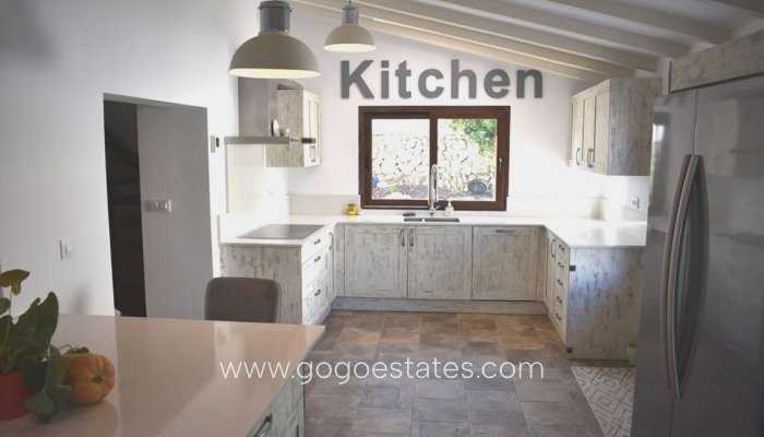 Te koop - Huis - Vrijstaande Villa - Teulada - Moraira