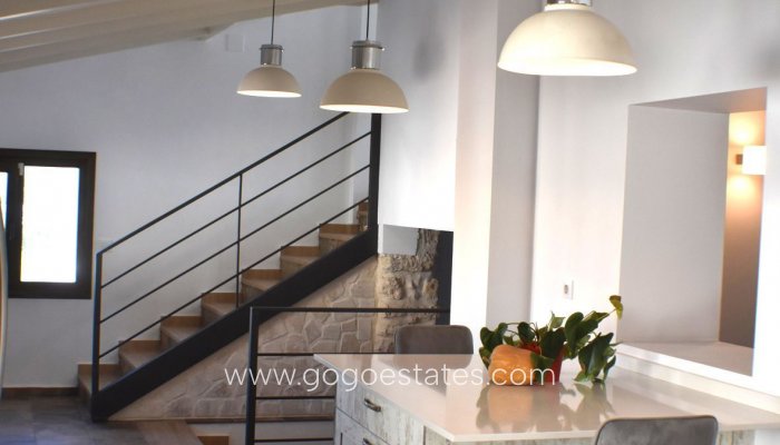 Te koop - Huis - Vrijstaande Villa - Teulada - Moraira