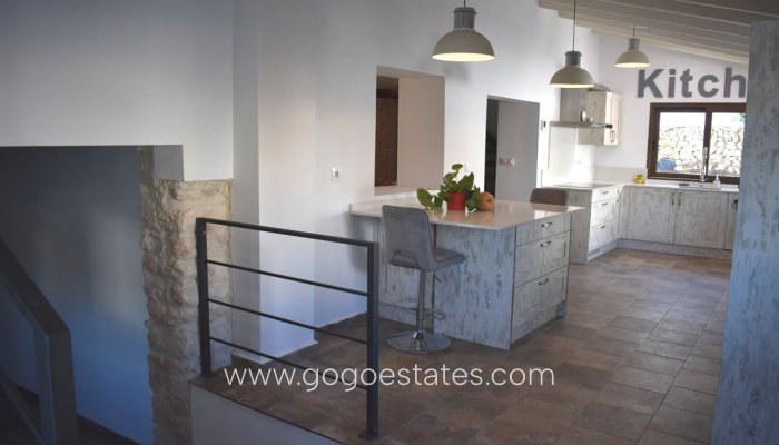 Te koop - Huis - Vrijstaande Villa - Teulada - Moraira