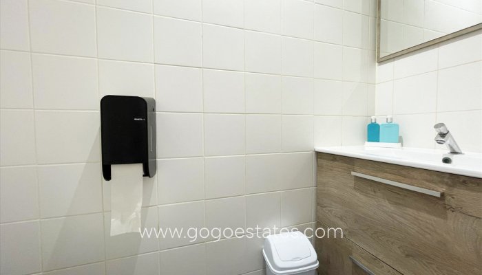 Te koop - Commercieel - Kantoor - Calpe - Calpe Centro