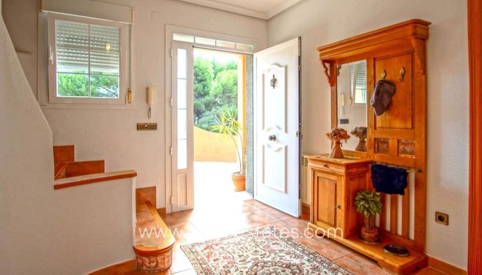 Te koop - Huis - Vrijstaande Villa - Pinoso - Los Pinos