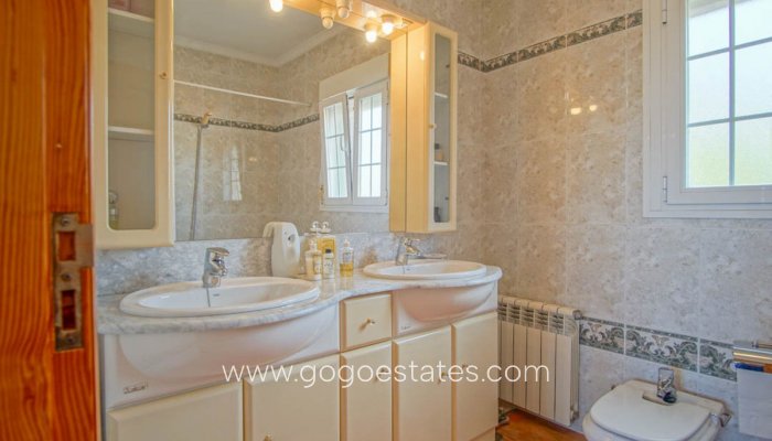 Te koop - Huis - Vrijstaande Villa - Pinoso - Los Pinos