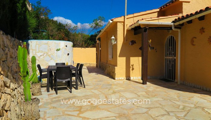 Te koop - Huis - Vrijstaande Villa - Calpe - Calpe Centro