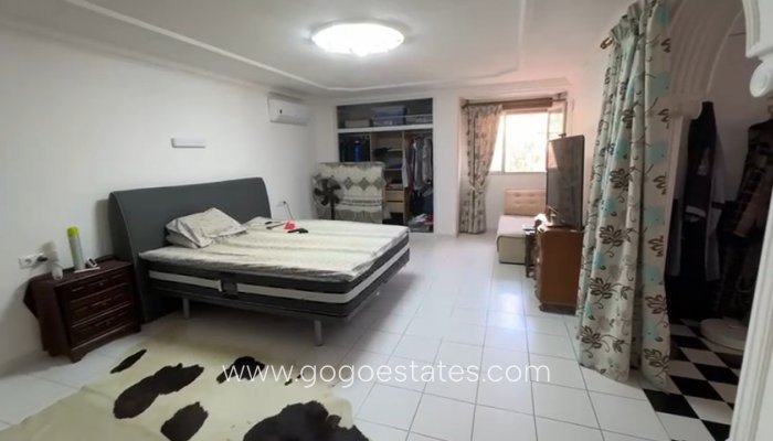 Te koop - Huis - Vrijstaande Villa - Calpe - Calpe Centro