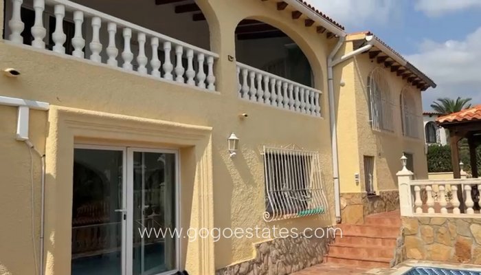 Te koop - Huis - Vrijstaande Villa - Calpe - Calpe Centro