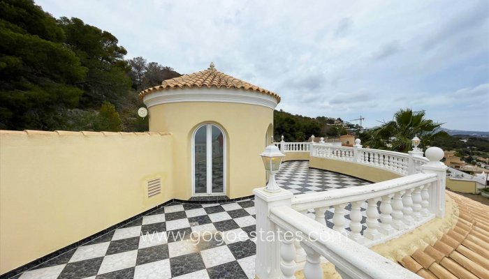 Te koop - Huis - Vrijstaande Villa - Calpe - Calpe Centro