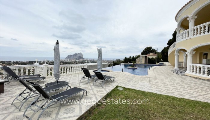 Te koop - Huis - Vrijstaande Villa - Calpe - Calpe Centro