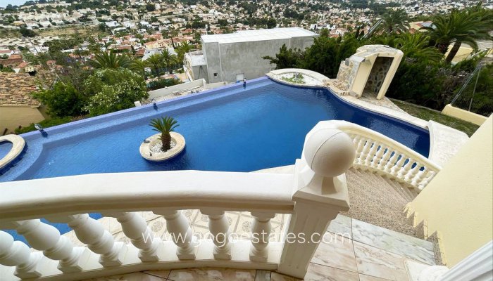 Te koop - Huis - Vrijstaande Villa - Calpe - Calpe Centro