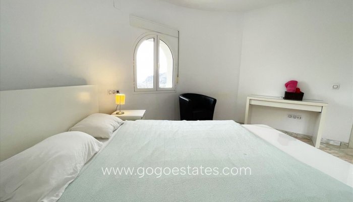 Te koop - Huis - Vrijstaande Villa - Calpe - Calpe Centro