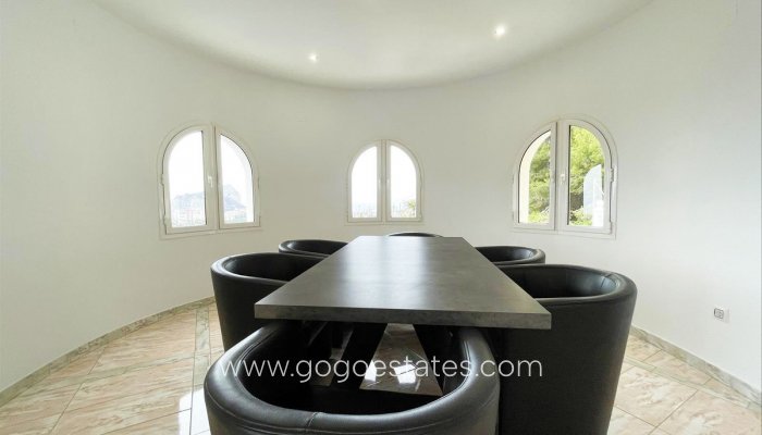 Te koop - Huis - Vrijstaande Villa - Calpe - Calpe Centro