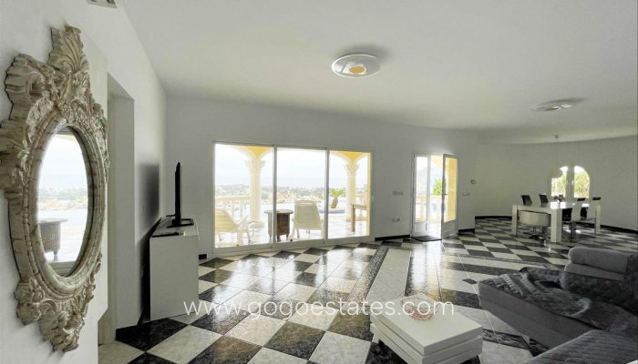 Te koop - Huis - Vrijstaande Villa - Calpe - Calpe Centro