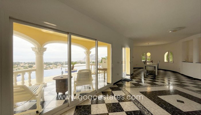 Te koop - Huis - Vrijstaande Villa - Calpe - Calpe Centro