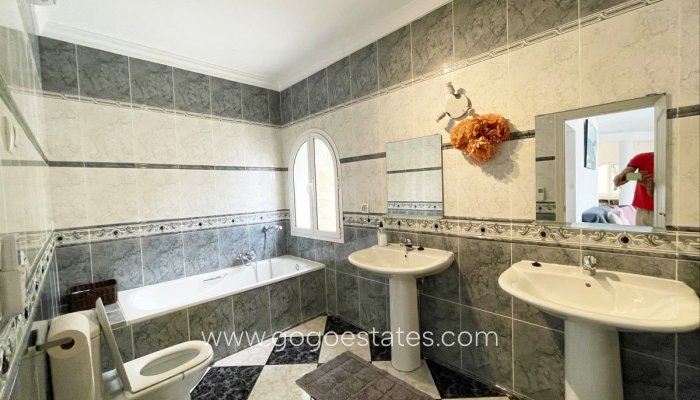 Te koop - Huis - Vrijstaande Villa - Calpe - Calpe Centro