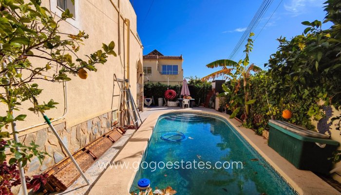 Te koop - Huis - Halfvrijstaande woning - San Miguel De Salinas - San Miguel de Salinas Centro