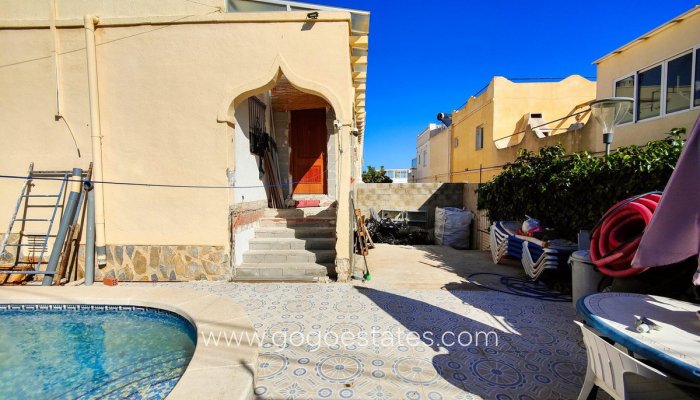 Te koop - Huis - Halfvrijstaande woning - San Miguel De Salinas - San Miguel de Salinas Centro