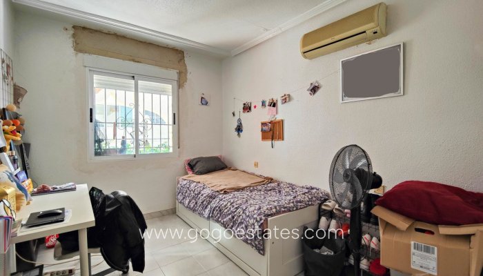 Te koop - Huis - Halfvrijstaande woning - San Miguel De Salinas - San Miguel de Salinas Centro