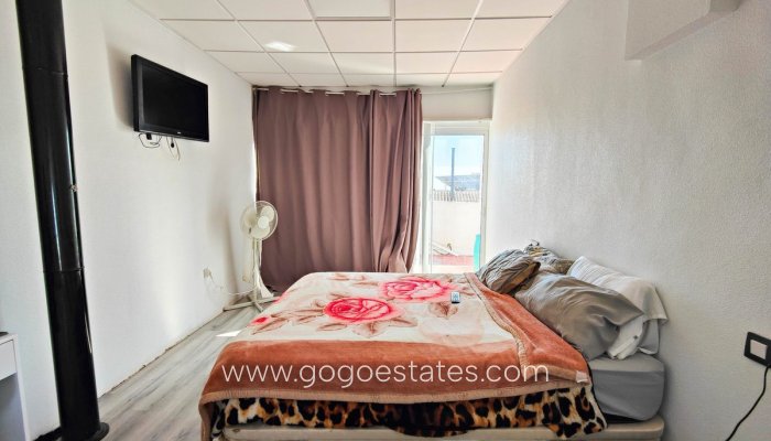 Te koop - Huis - Halfvrijstaande woning - San Miguel De Salinas - San Miguel de Salinas Centro