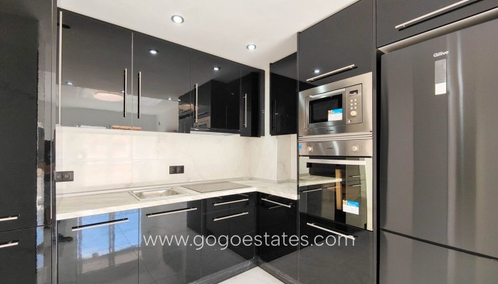 Te koop - Appartement - Appartement op de middelste verdieping - Orihuela - Punta Prima