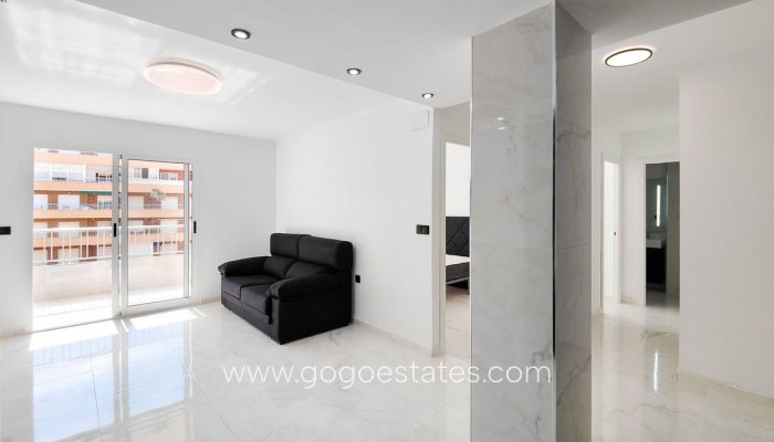 Te koop - Appartement - Appartement op de middelste verdieping - Orihuela - Punta Prima