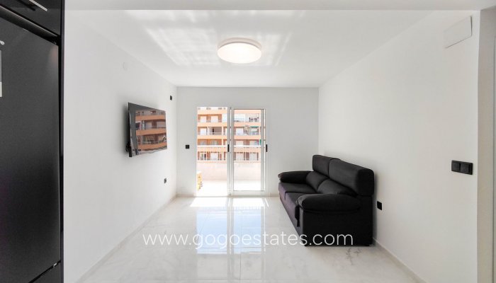 Te koop - Appartement - Appartement op de middelste verdieping - Orihuela - Punta Prima