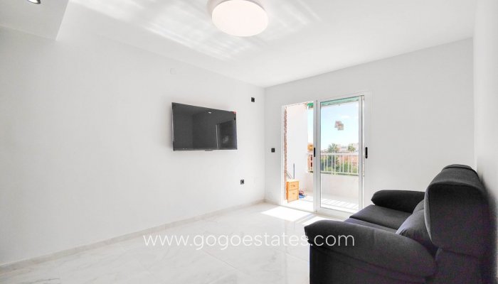 Te koop - Appartement - Appartement op de middelste verdieping - Orihuela - Punta Prima