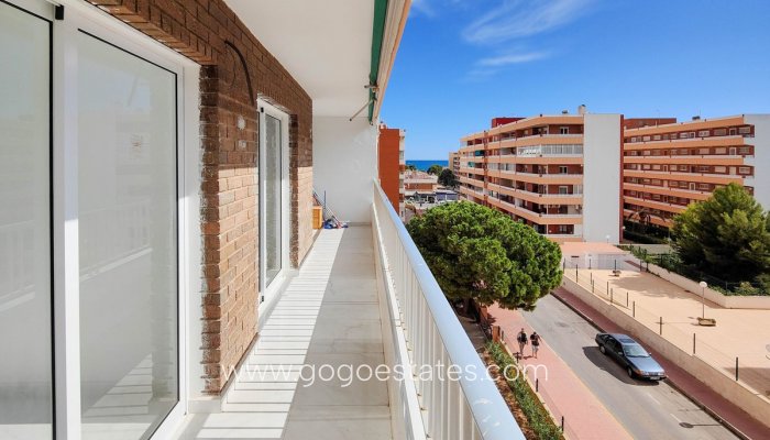 Te koop - Appartement - Appartement op de middelste verdieping - Orihuela - Punta Prima