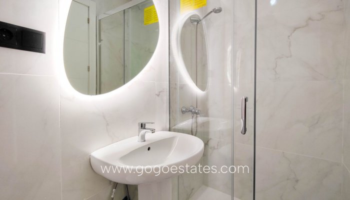 Te koop - Appartement - Appartement op de middelste verdieping - Orihuela - Punta Prima