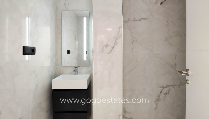 Te koop - Appartement - Appartement op de middelste verdieping - Orihuela - Punta Prima