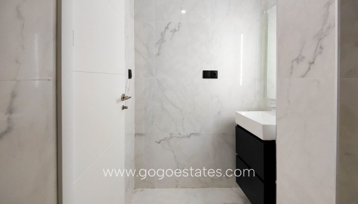 Te koop - Appartement - Appartement op de middelste verdieping - Orihuela - Punta Prima