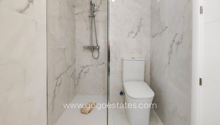 Te koop - Appartement - Appartement op de middelste verdieping - Orihuela - Punta Prima